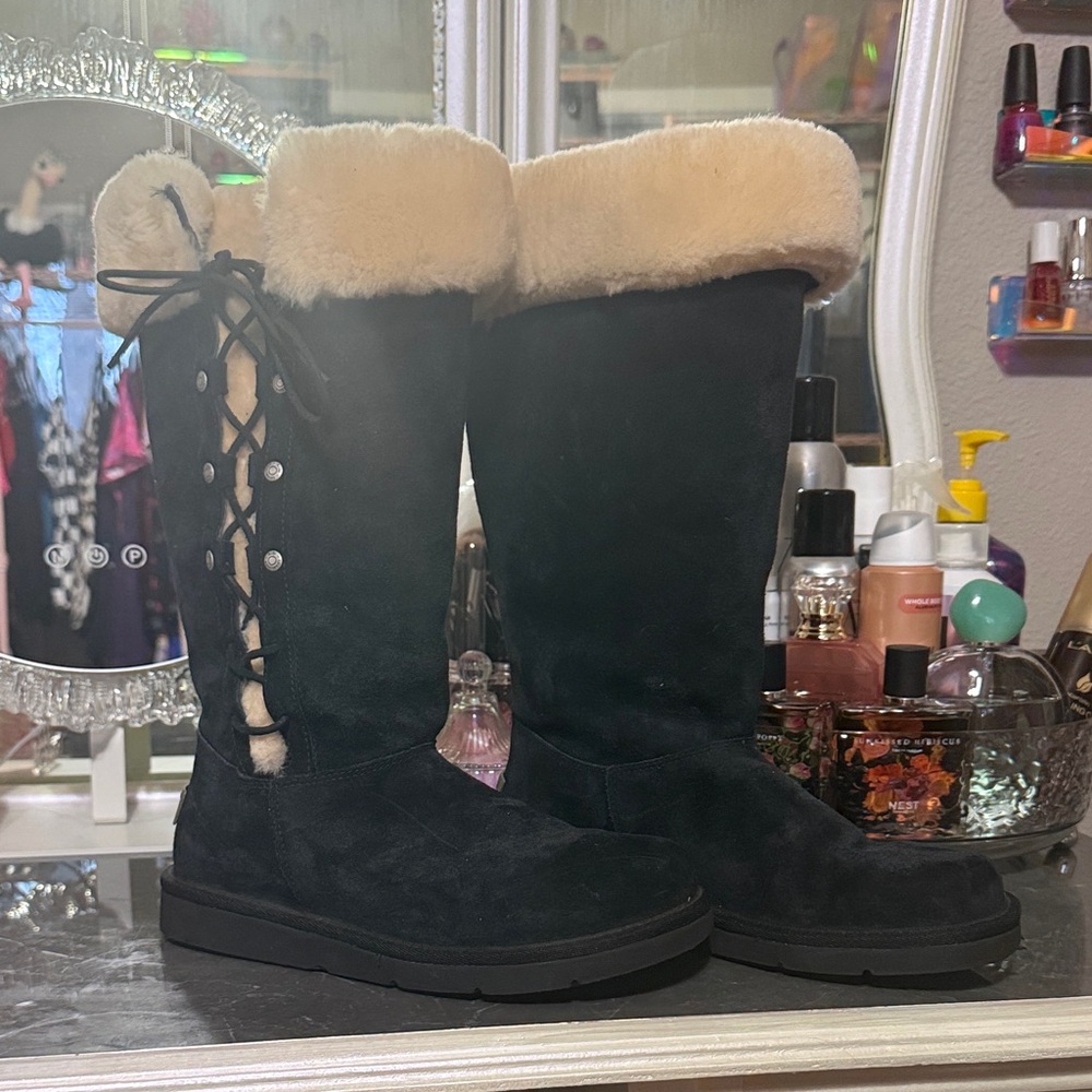 UGG Upside Black Boots with Cream Fur Trim